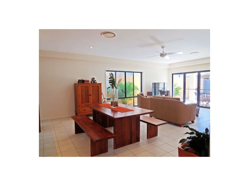 North Lakes QLD 4509