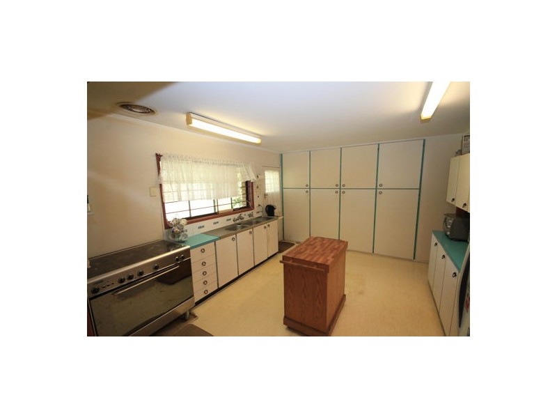 31 Lesley Avenue, Caboolture QLD 4510