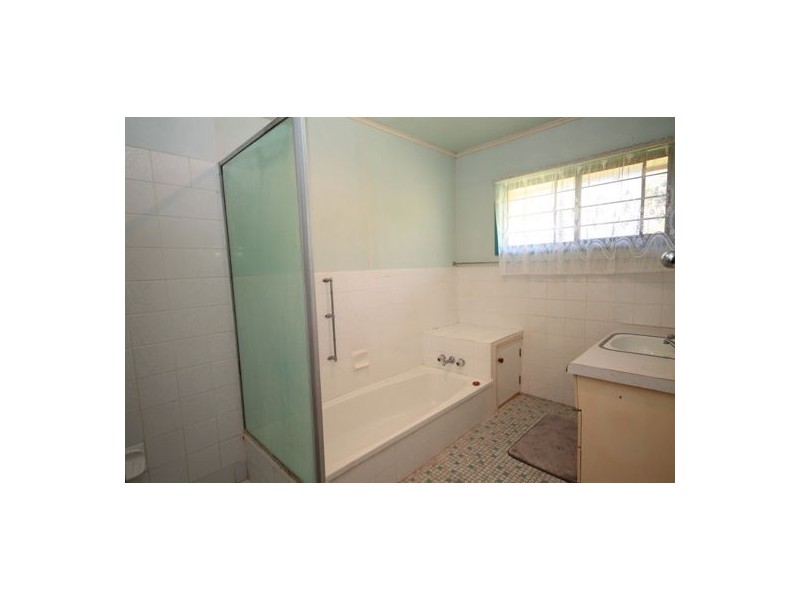 31 Lesley Avenue, Caboolture QLD 4510