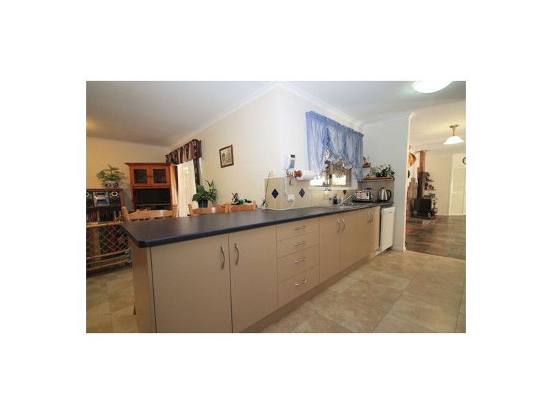 498 Oakey Flat Road, Morayfield QLD 4506