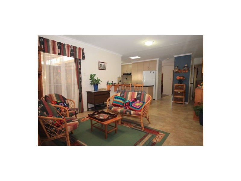 498 Oakey Flat Road, Morayfield QLD 4506