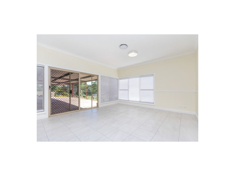 105 Morris Road, Elimbah QLD 4516