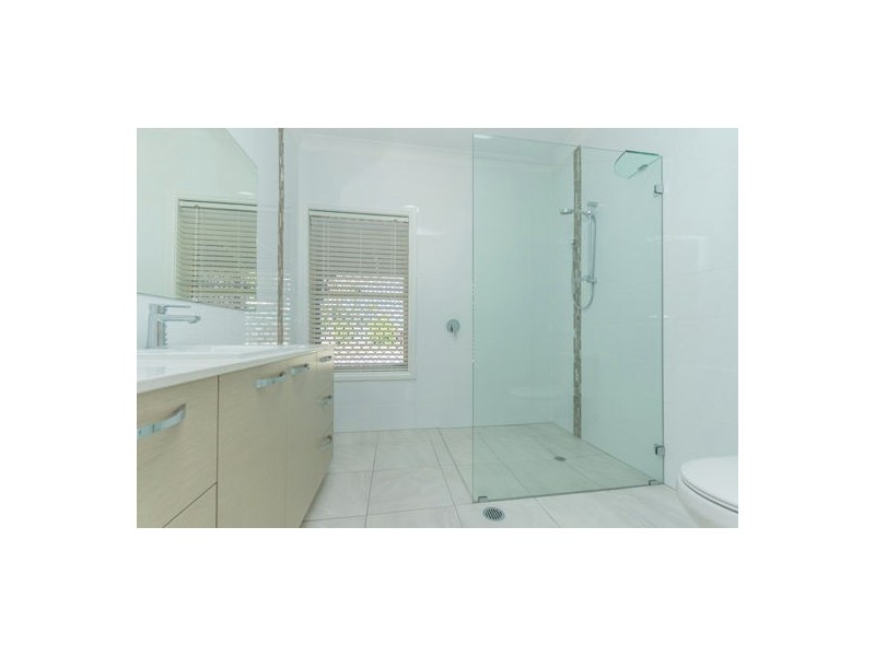 105 Morris Road, Elimbah QLD 4516