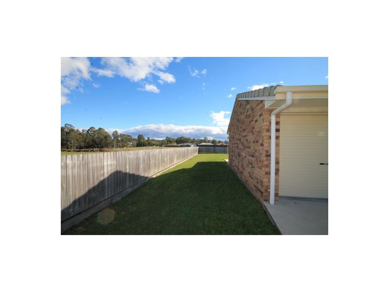 8 Arcadia Street, Upper Caboolture QLD 4510