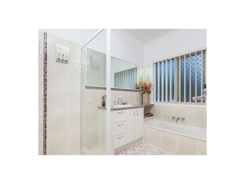 30 Eureka Ct, Wamuran QLD 4512