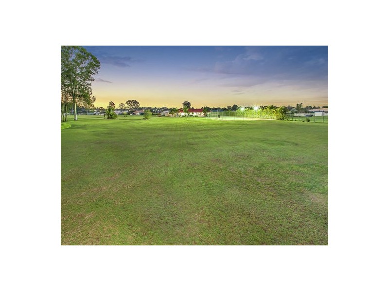 30 Eureka Ct, Wamuran QLD 4512