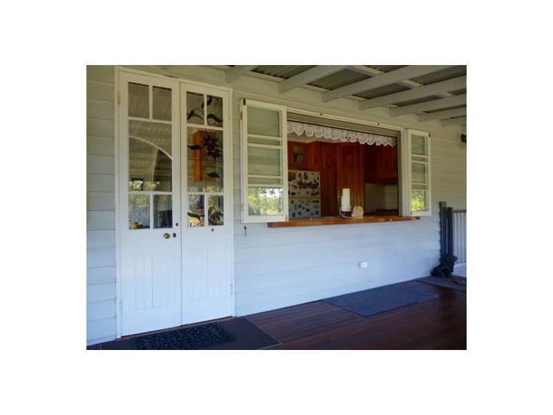 10 Lawson Street, Midge Point QLD 4799