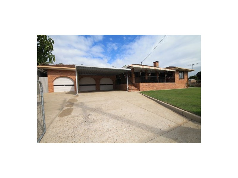 2 Blackwood Street, Morayfield QLD 4506