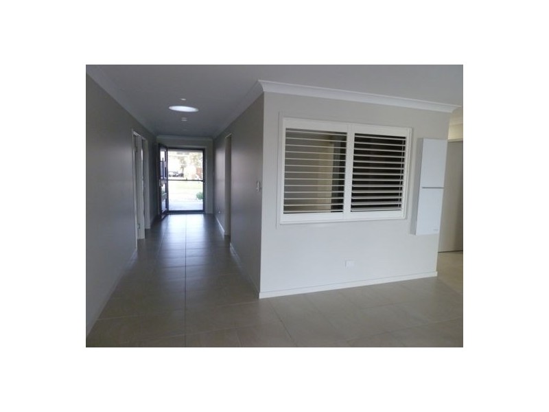 24 Coffey Court, Beachmere QLD 4510