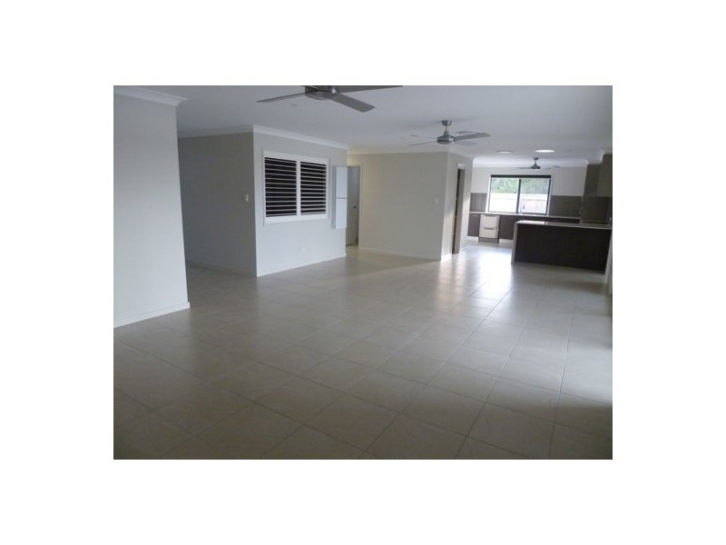 24 Coffey Court, Beachmere QLD 4510