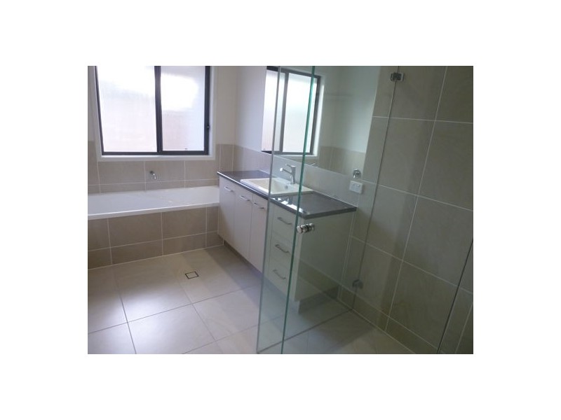 24 Coffey Court, Beachmere QLD 4510