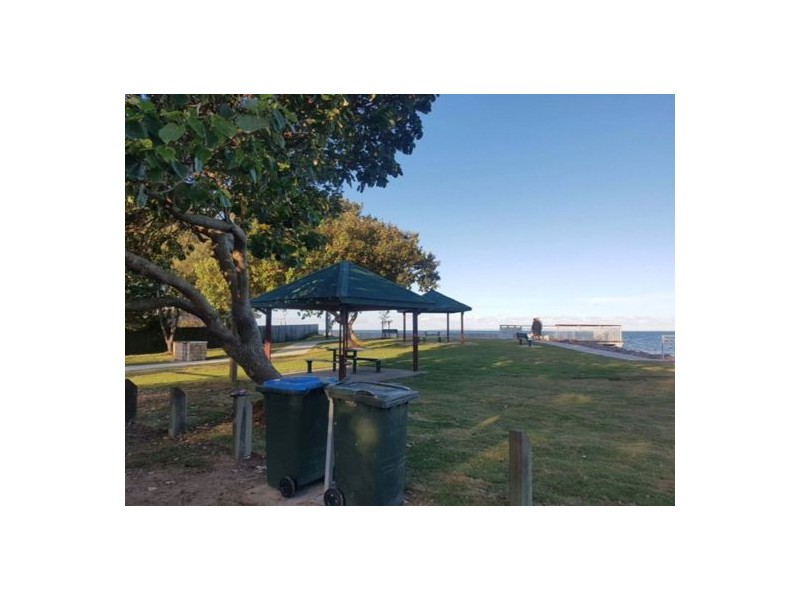 24 Coffey Court, Beachmere QLD 4510