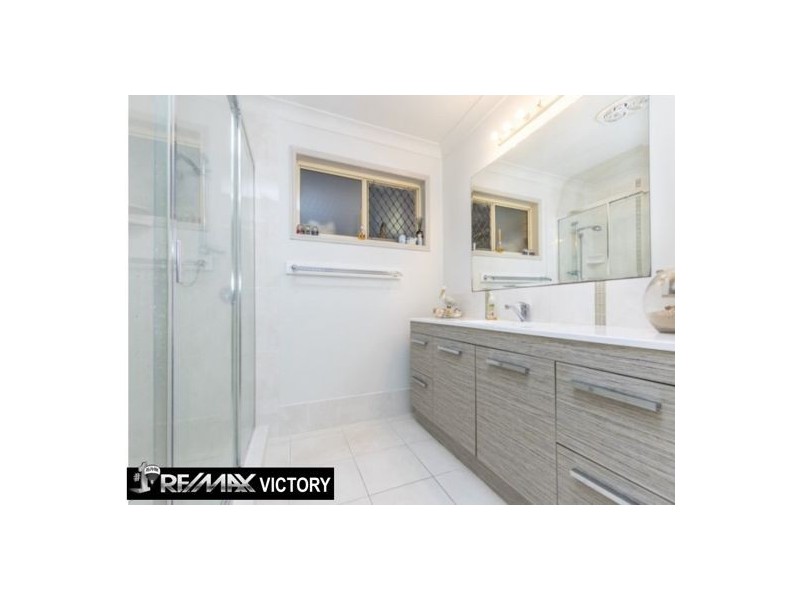 2-6 Triton Court, Ningi QLD 4511