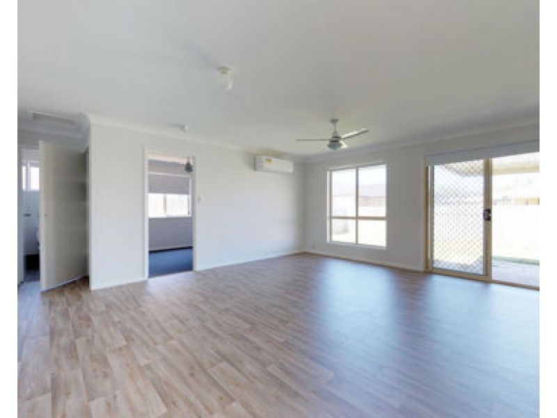 4 Silkwood Road, Morayfield QLD 4506