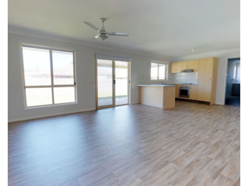 4 Silkwood Road, Morayfield QLD 4506