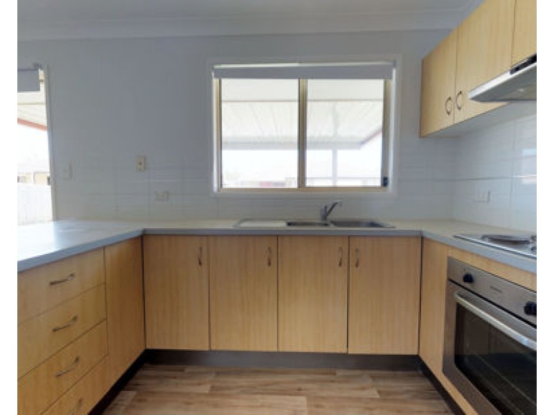 4 Silkwood Road, Morayfield QLD 4506