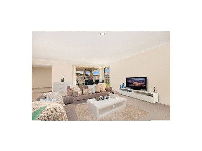 6 Sims Street, Caboolture QLD 4510