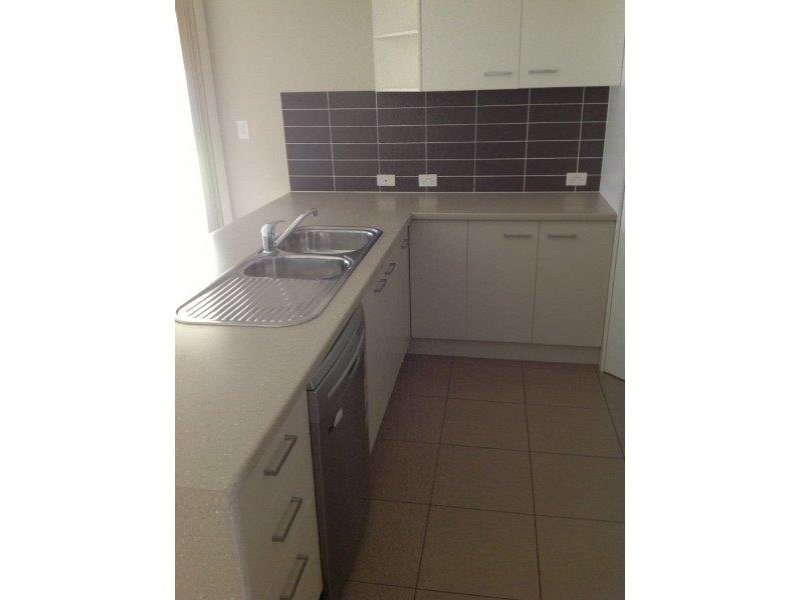 15 Lawrie Court, Caboolture QLD 4510