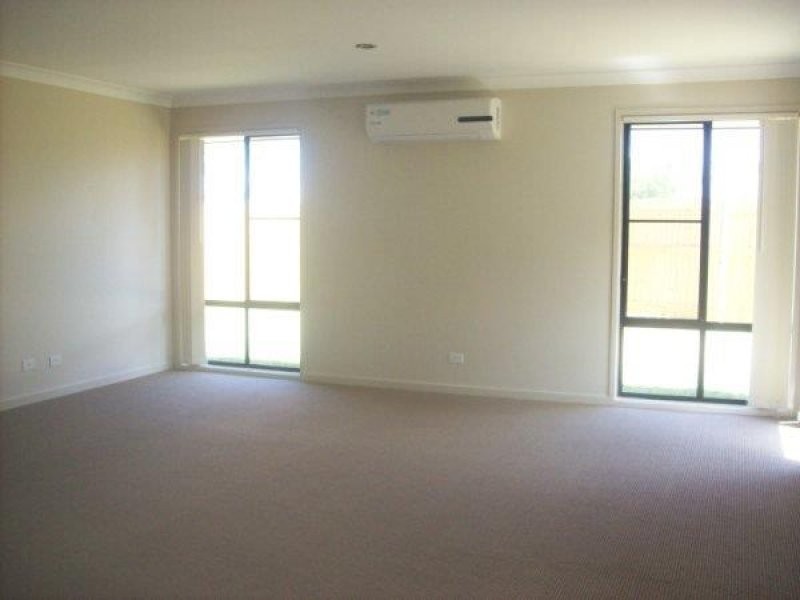 15 Lawrie Court, Caboolture QLD 4510