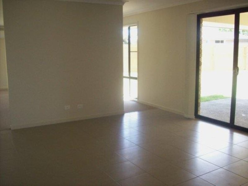 15 Lawrie Court, Caboolture QLD 4510