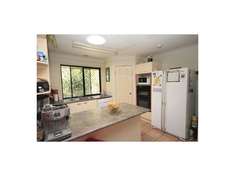 35 Kelmor Court, Elimbah QLD 4516