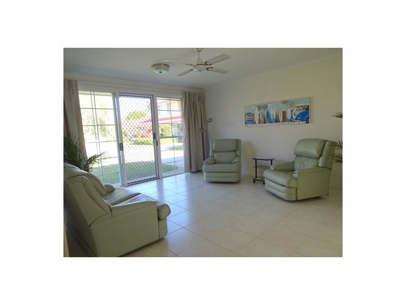 2/2-10 Neerim Drive, Mooloolaba QLD 4557