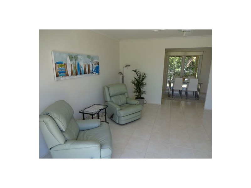 2/2-10 Neerim Drive, Mooloolaba QLD 4557