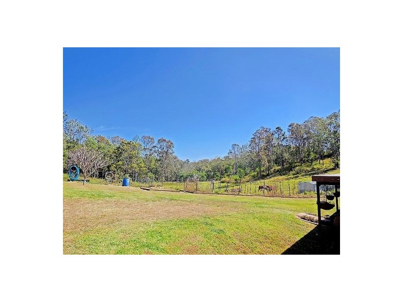 276 Forest Hills Dr, Morayfield QLD 4506