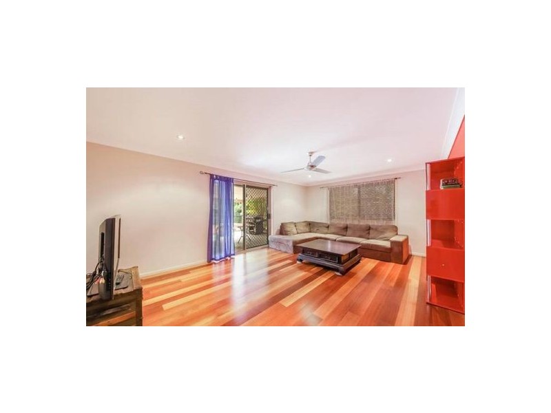 7 Riverside Cct, Bellmere QLD 4510