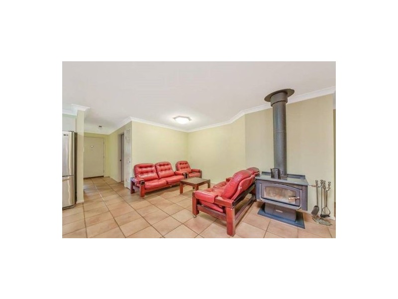 7 Riverside Cct, Bellmere QLD 4510