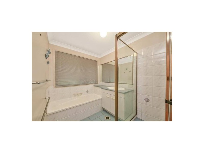 7 Riverside Cct, Bellmere QLD 4510