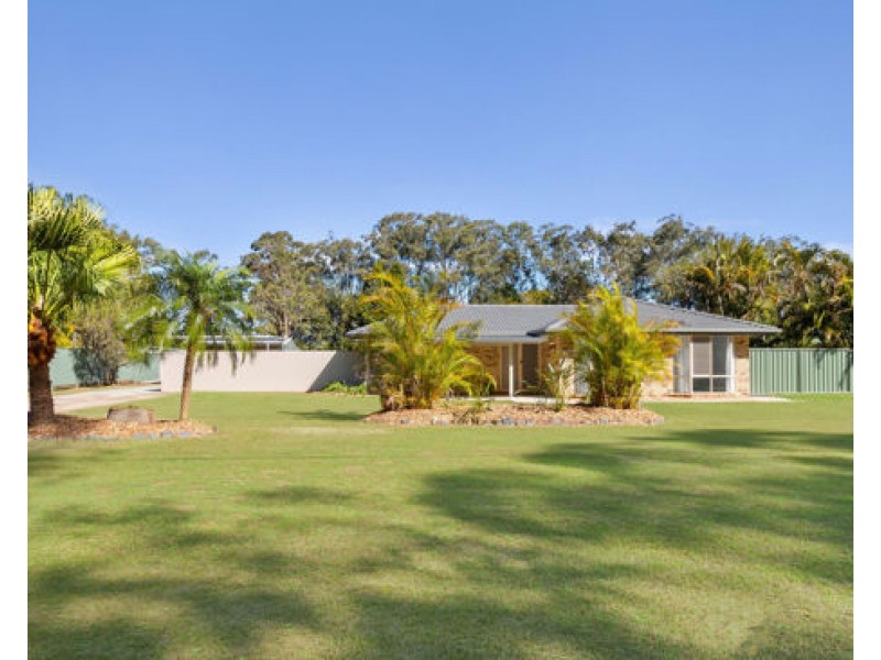 21-23 Bade Crescent, Elimbah QLD 4516