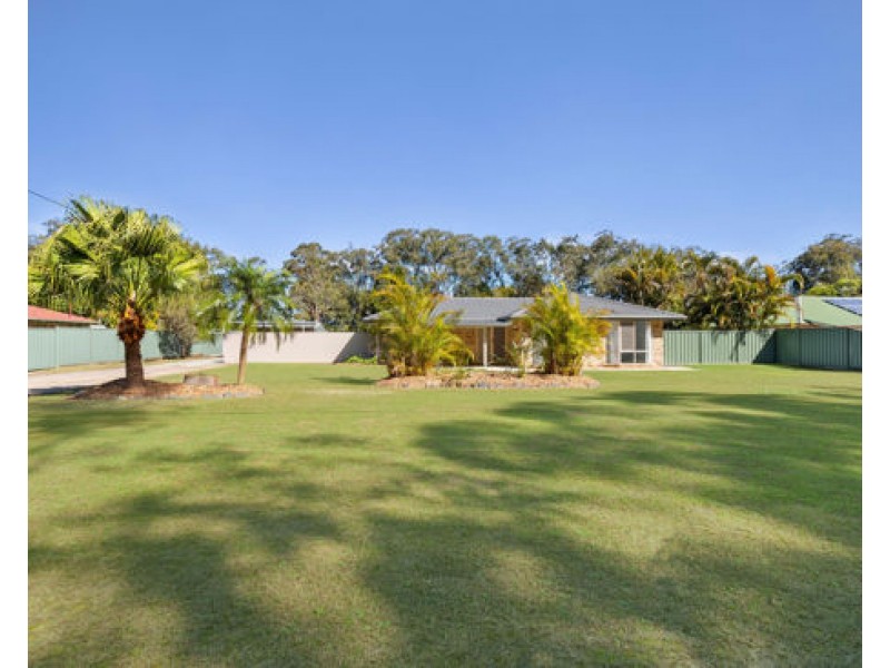 21-23 Bade Crescent, Elimbah QLD 4516