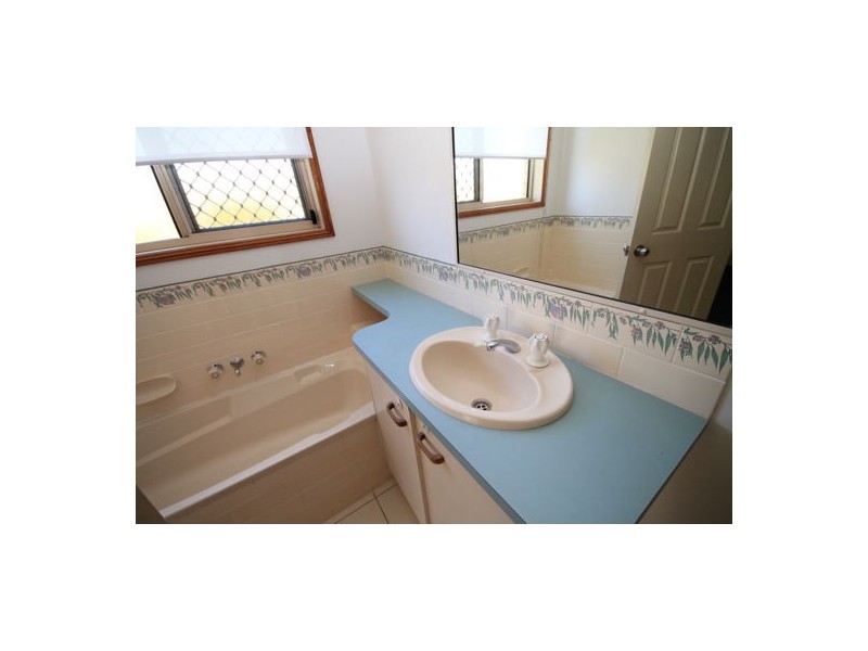 12 Hillgrove Court, Morayfield QLD 4506