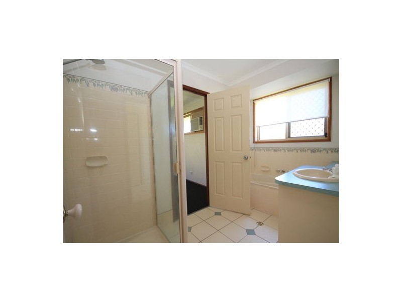 12 Hillgrove Court, Morayfield QLD 4506