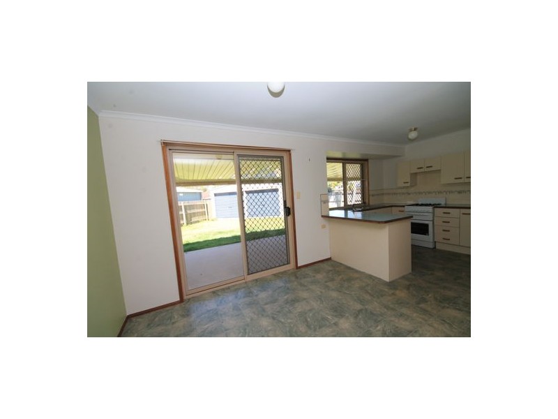 12 Hillgrove Court, Morayfield QLD 4506