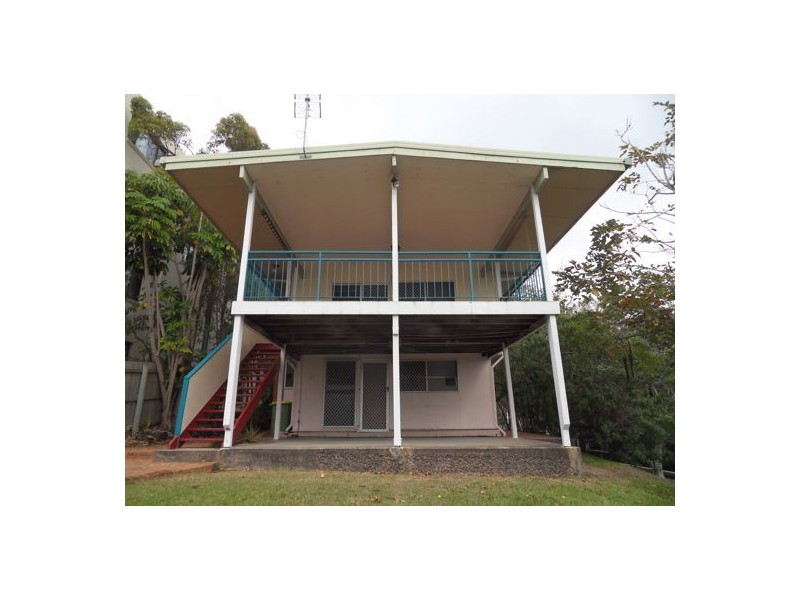 5 Upper Gay Terrace, Kings Beach QLD 4551