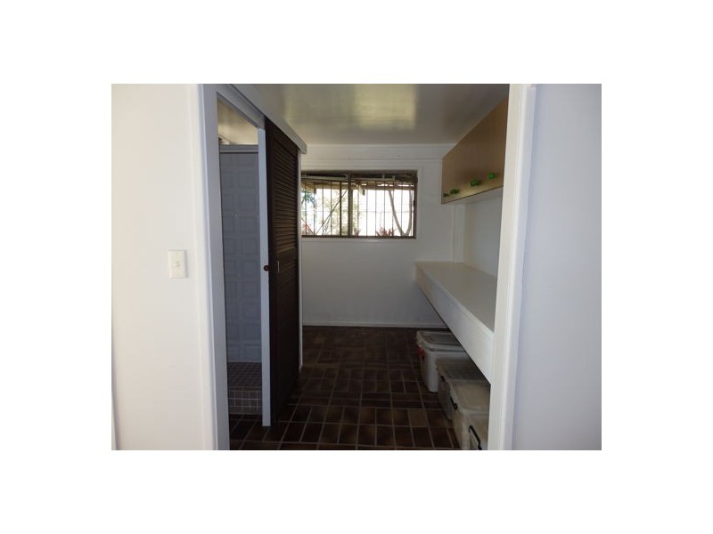 98 Biggs Avenue, Beachmere QLD 4510