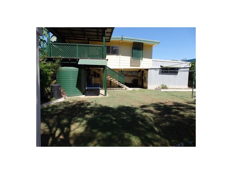 98 Biggs Avenue, Beachmere QLD 4510