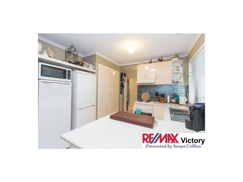 22 Egan Ave, Beachmere QLD 4510