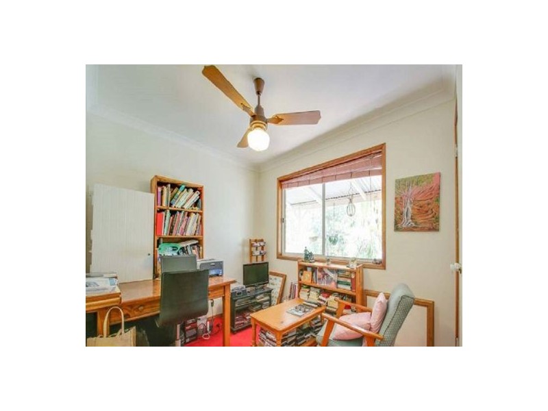 108 Wallace Road, Beachmere QLD 4510