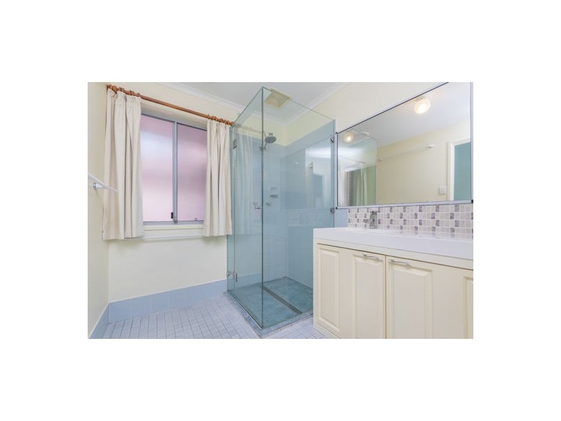 20 Bernborough Way, Ningi QLD 4511