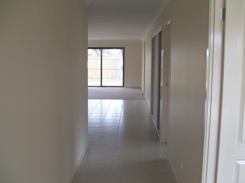 17 Eeles Drive, Morayfield QLD 4506