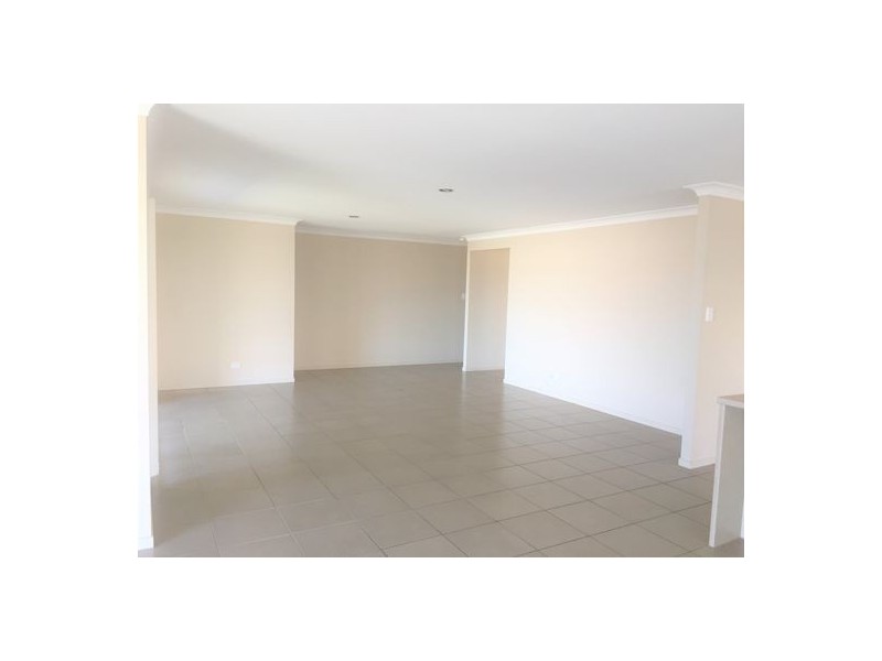 118 Graham Road, Morayfield QLD 4506