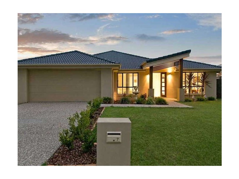 7 Coronata Crescent, Narangba QLD 4504