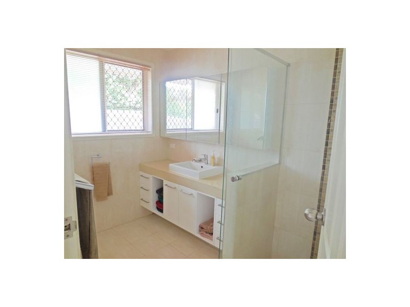 3 Anamaran Pl, Bellmere QLD 4510