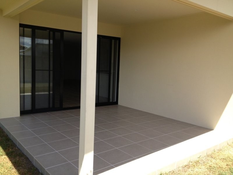 5 King John Drive, Caboolture QLD 4510