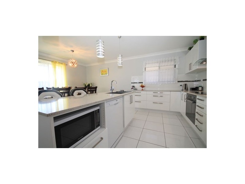 33 Reserve Drive, Caboolture QLD 4510