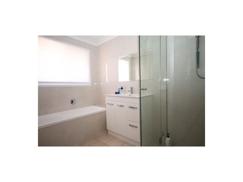 33 Reserve Drive, Caboolture QLD 4510