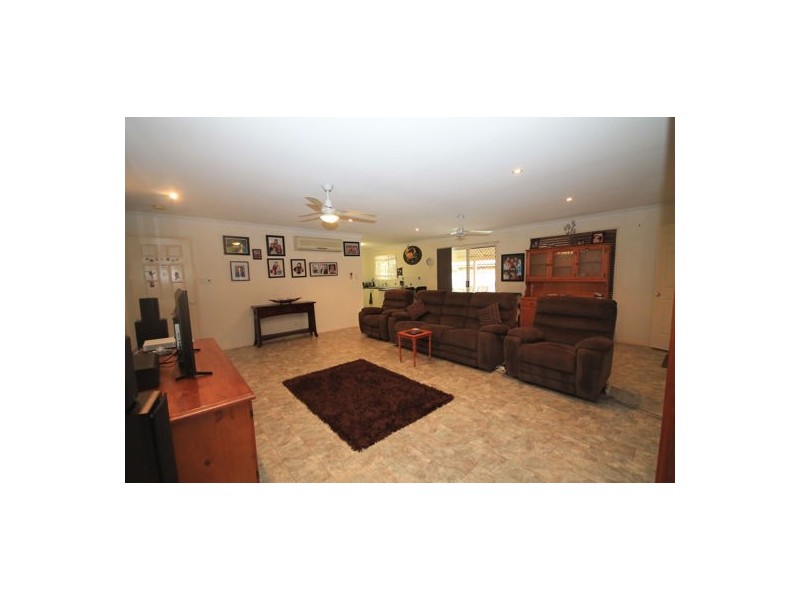 5 Carlton Court, Upper Caboolture QLD 4510